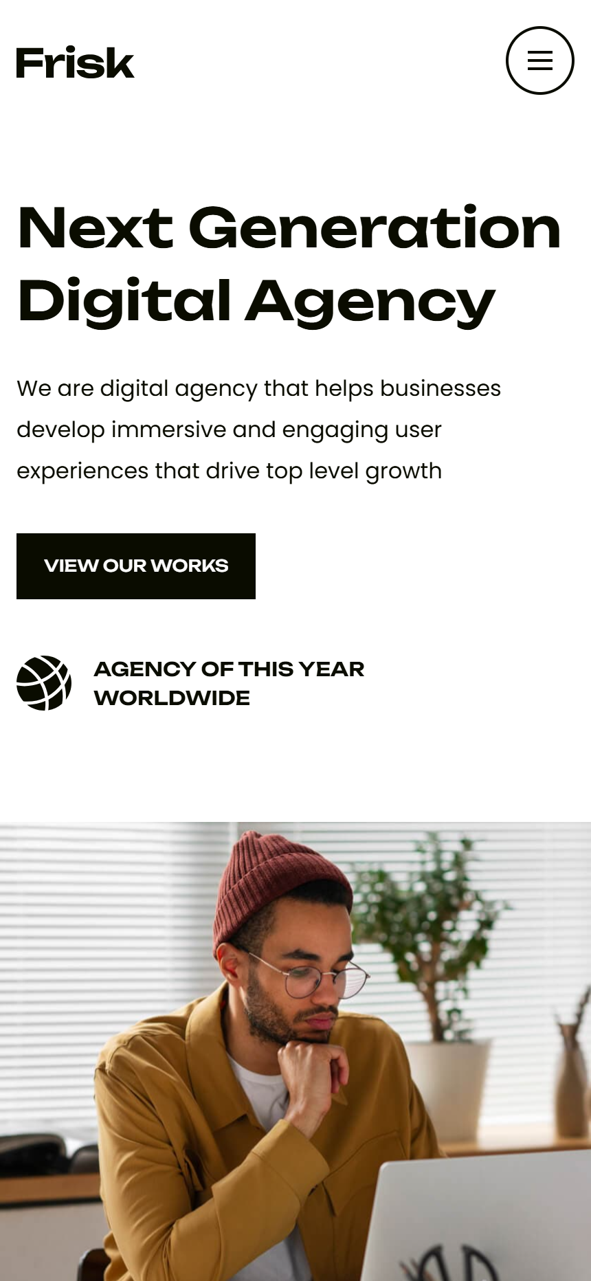Portofolio Interaktif Branding & Studio Desain - Tampilan Mobile